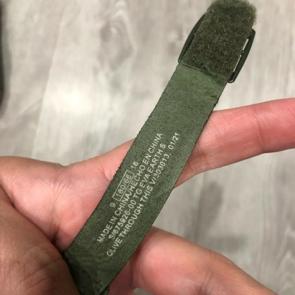Old navy green sandals